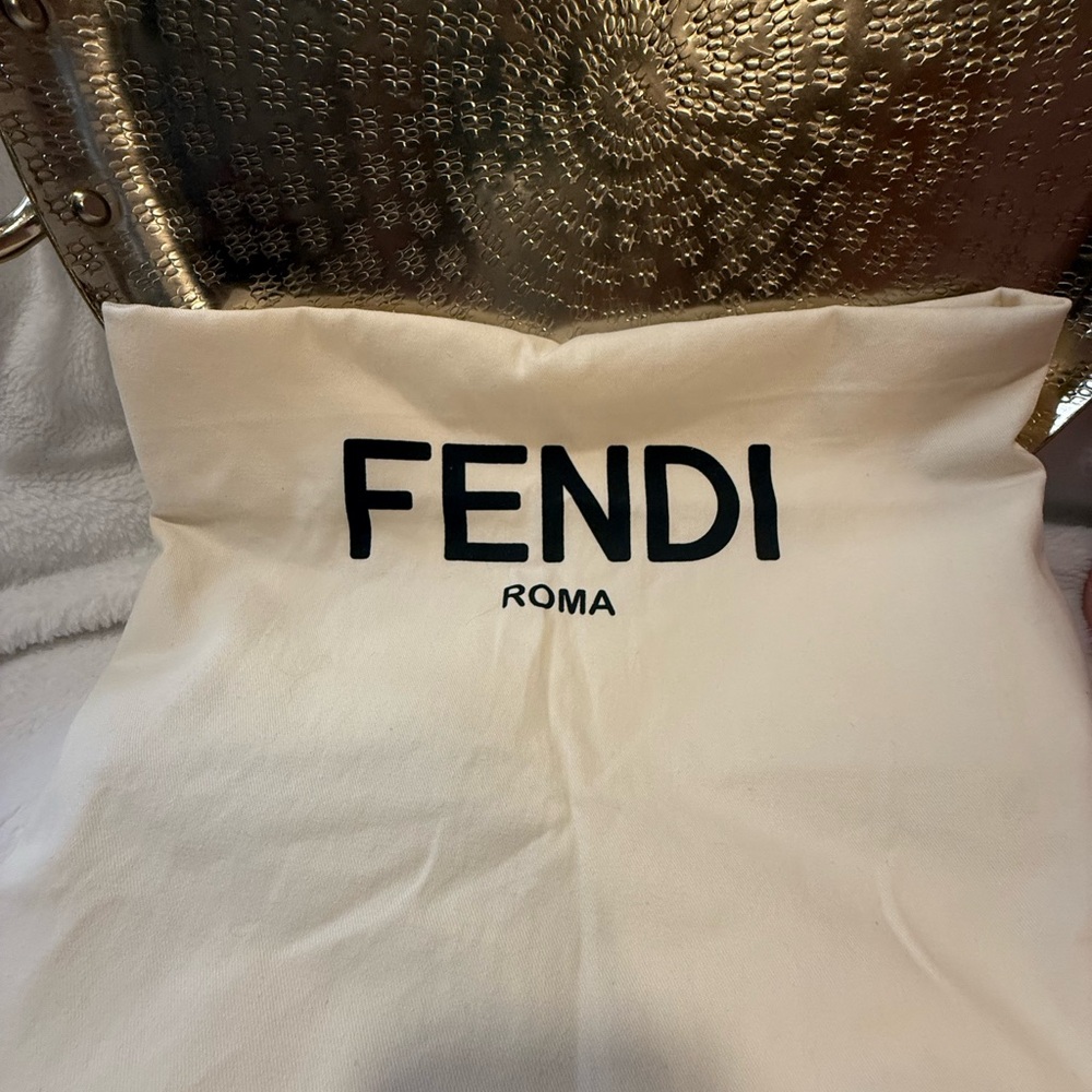 Fendi Blush Pink Embossed Tote - Picture 4 of 9